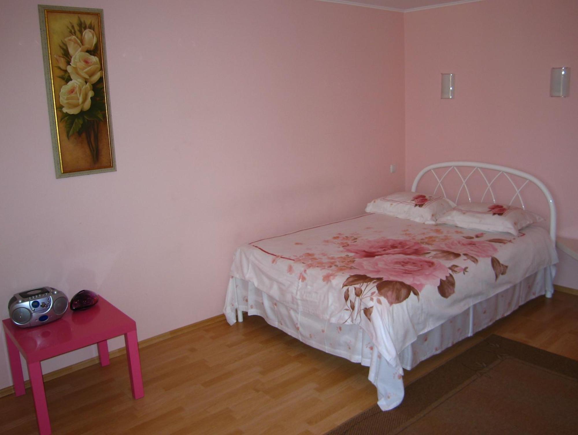 Hotel Service Predslava On Antonovicha Street Kiev Esterno foto