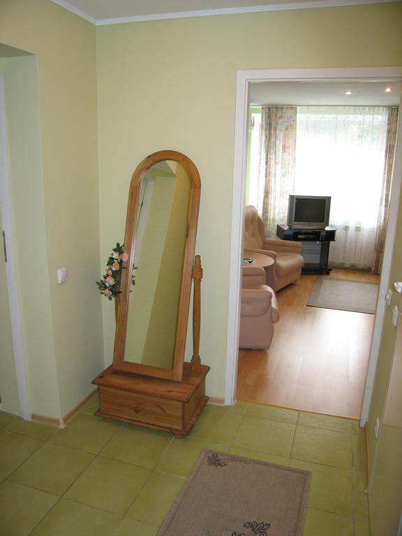 Hotel Service Predslava On Antonovicha Street Kiev Camera foto